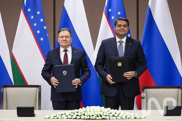 지난 24일 러시아 로사톰과 우즈베키스탄 원자력청은 타슈켄트에서 원자력 협력 로드맵을 체결하고 원전 건설 프로젝트를 본격화했다. ⓒ사진출처=ROSATOM ※무단전재 및 재배포를 금지합니다.