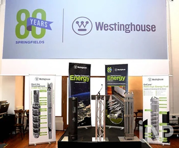 웨스팅하우스가 영국 해리스 뮤지엄(Harris Museum)에서 열린 스프링필즈 핵연료 공장 80주년 기념행사에서 핵연료 시연용 연료체를 포함한 전시물을 선보였다. ⓒ사진제공=웨스팅하우스